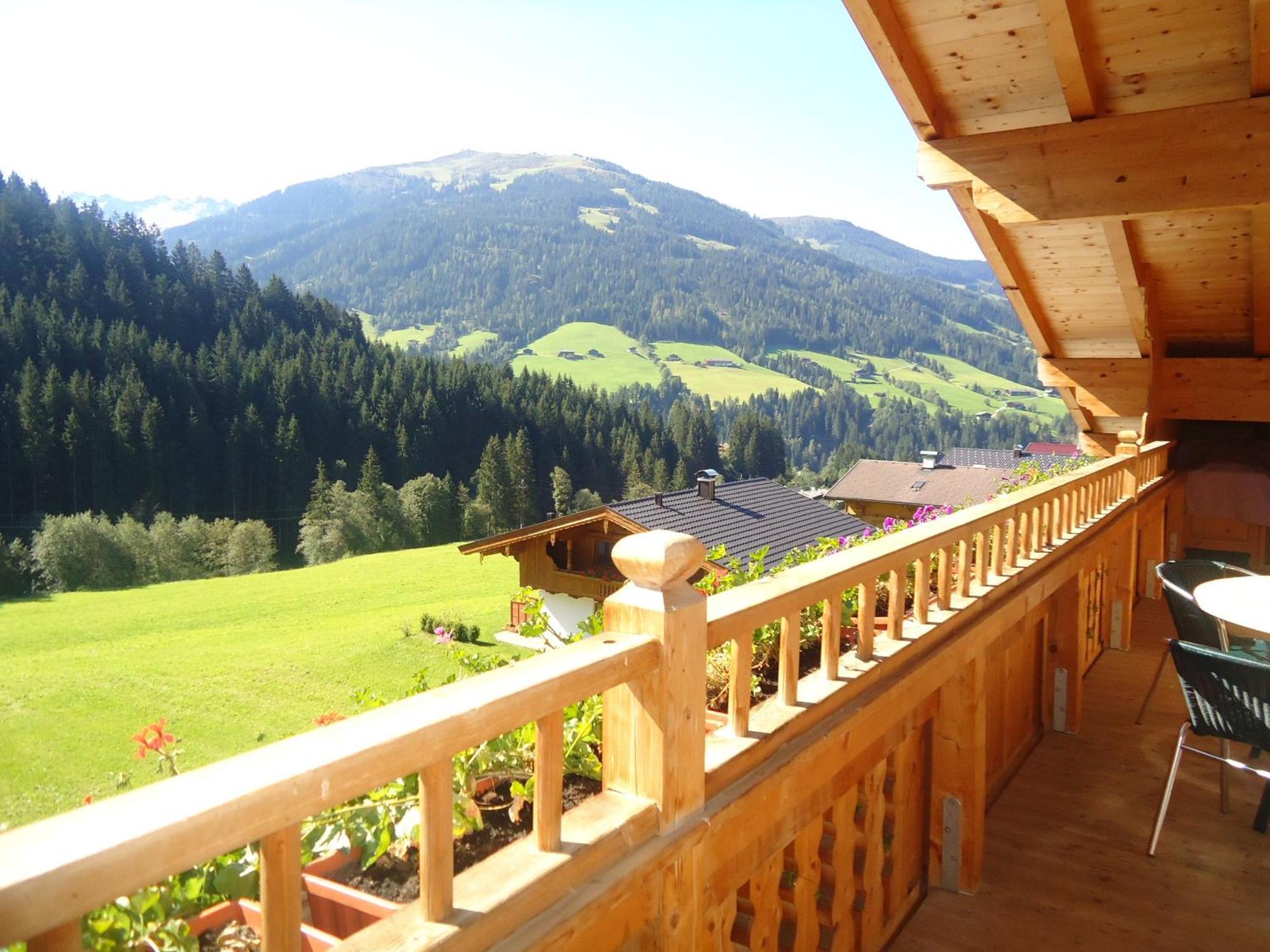Alpbacher Appartementhaus Johannes Bagian luar foto
